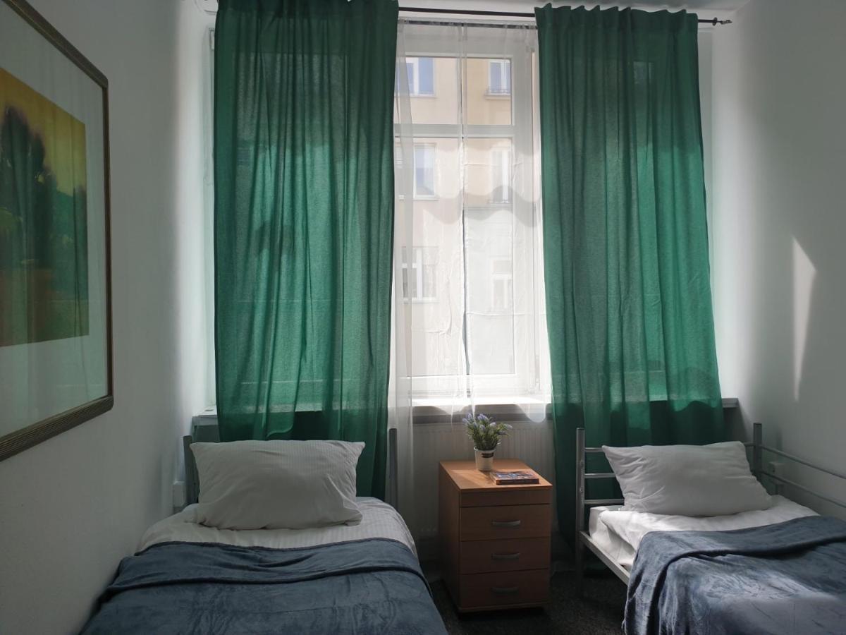 Unit Warsaw Room In Hostel Solec50 By Metro Station Centrum Kopernika Elektrownia Powisle Stadion Narodowy Eksteriør bilde