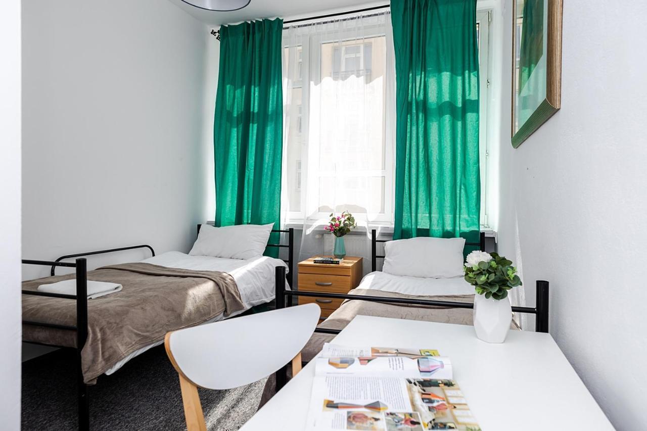 Unit Warsaw Room In Hostel Solec50 By Metro Station Centrum Kopernika Elektrownia Powisle Stadion Narodowy Eksteriør bilde