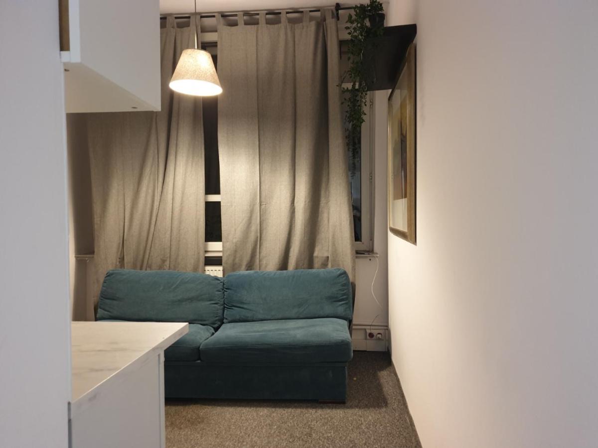 Unit Warsaw Room In Hostel Solec50 By Metro Station Centrum Kopernika Elektrownia Powisle Stadion Narodowy Eksteriør bilde